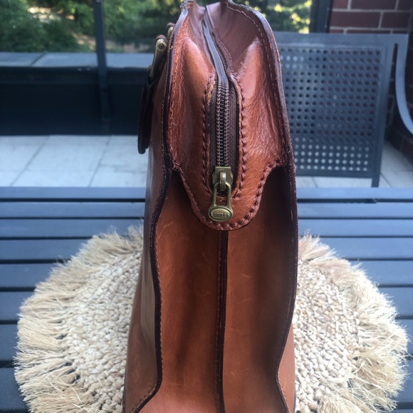 Larella Leather Briefcase - Picture 5 of 9